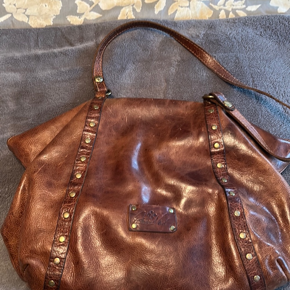 Patricia Nash brown satchel